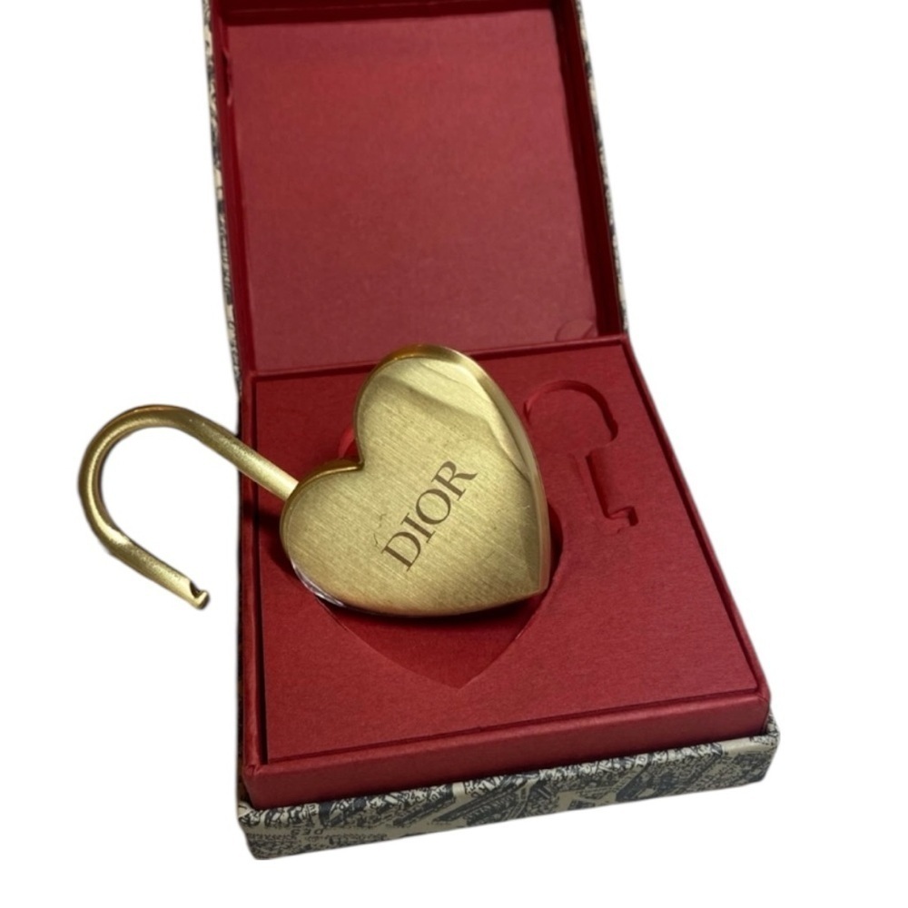 Brand New Dior Beauty Heart Padlock and Key Set, Gift with Purchase - Picture 2 of 3